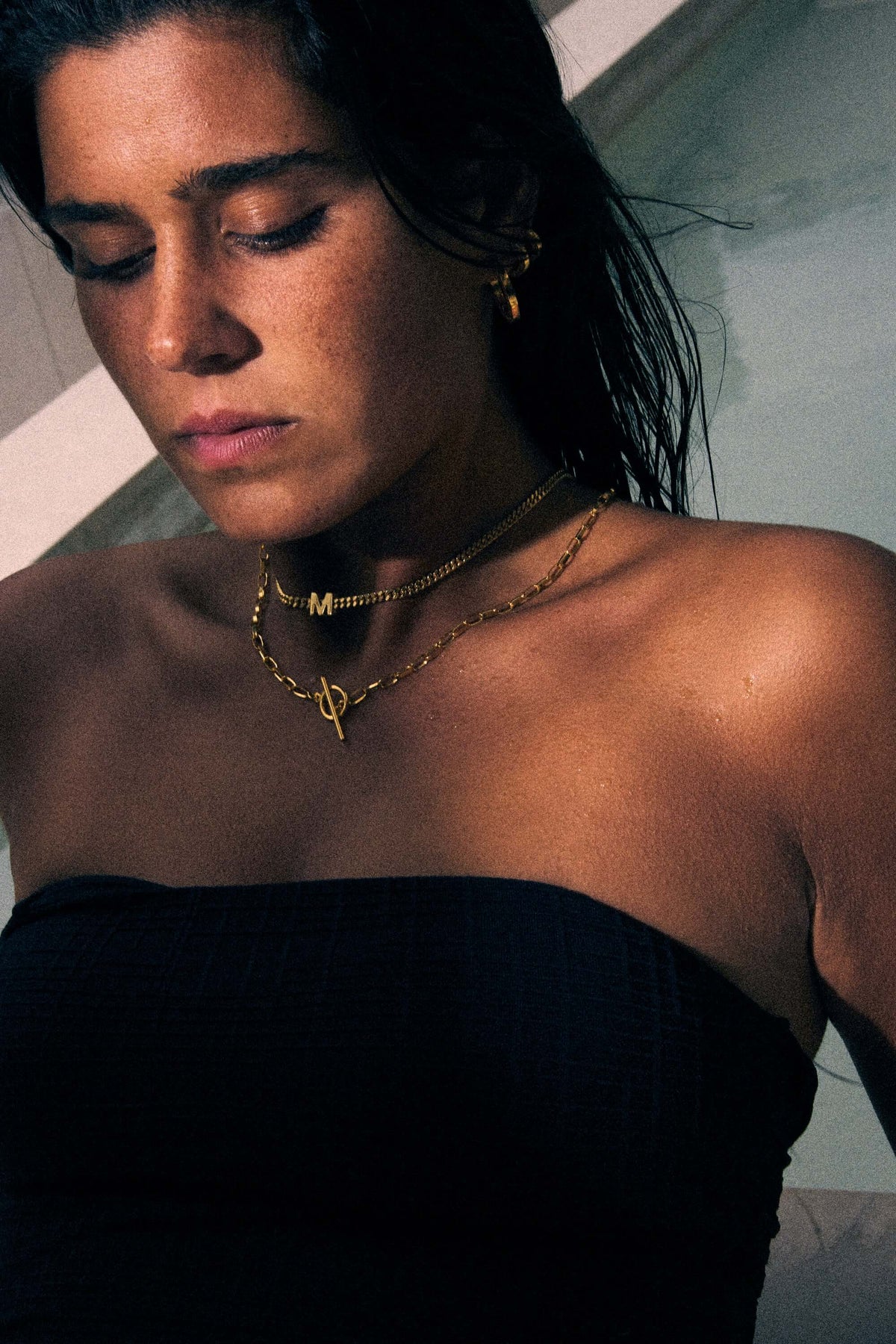 collier alphabet avec pendentif M Colliers