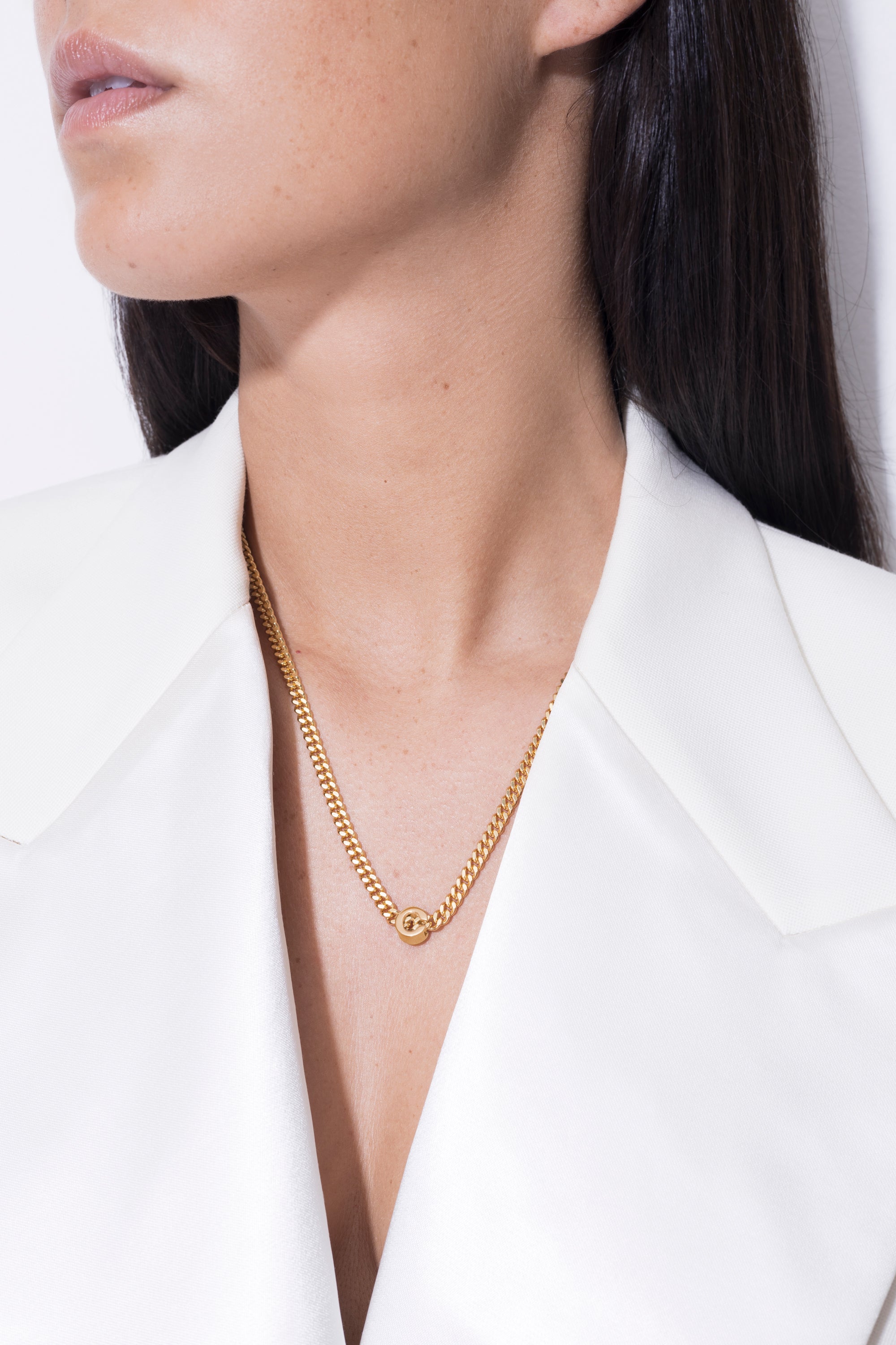 collier alphabet avec pendentif C