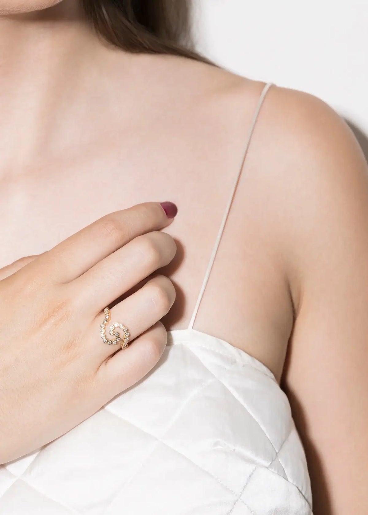 Celine Diamond 18k Circle Ring Rings