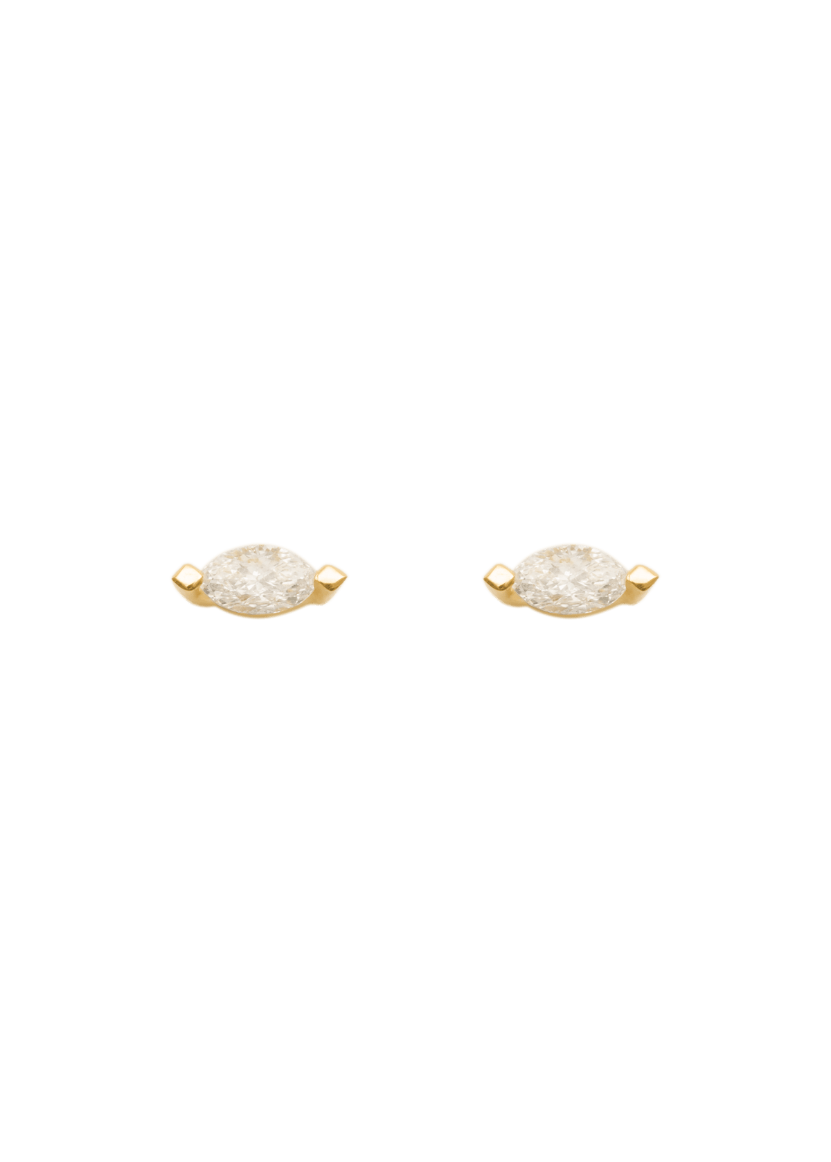 boucles d'oreilles clous en diamant poire 18k