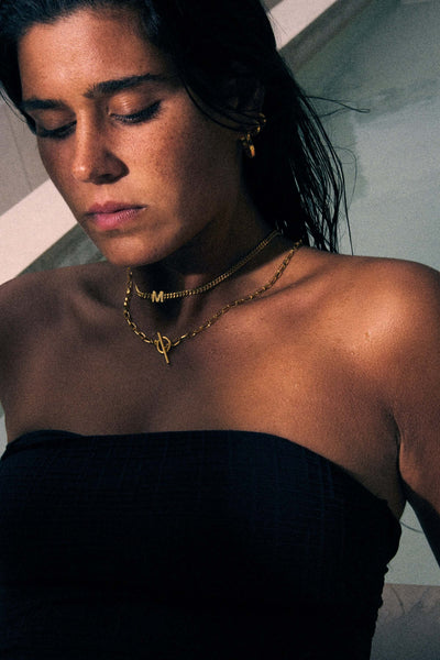 collier alphabet avec pendentif M Colliers