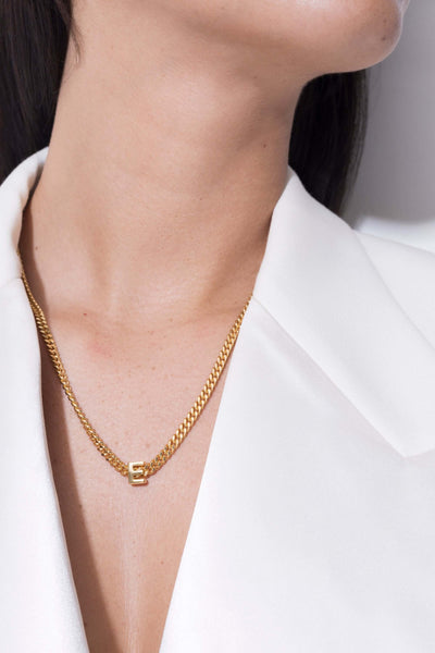 alphabet necklace with pendant E Necklaces