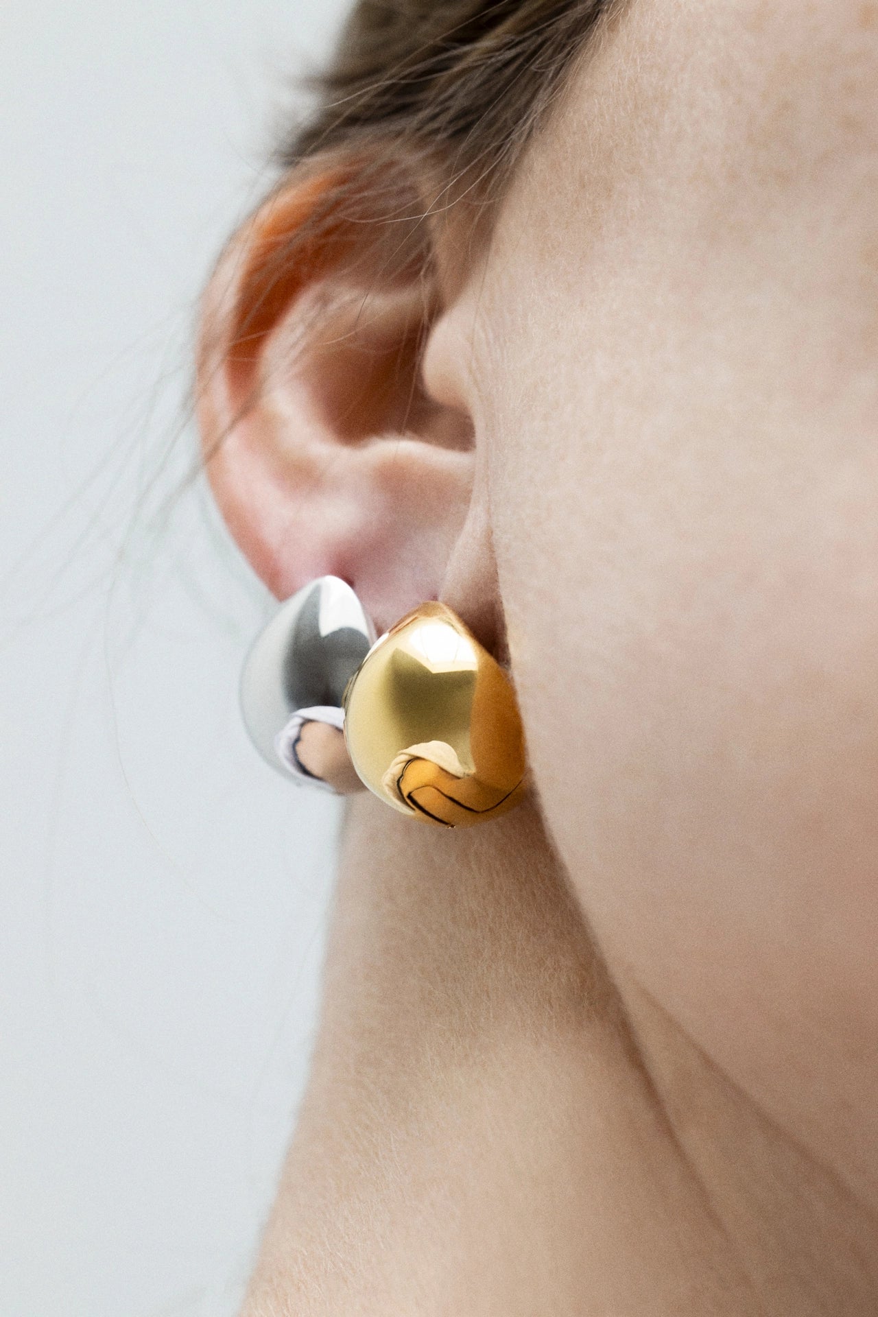 Tomo earrings 2026 march